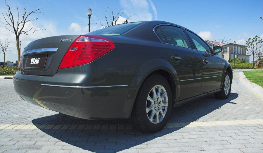  Buick Lacrosse EcoHybrid China 2008 года  (фото 8 из 21)
